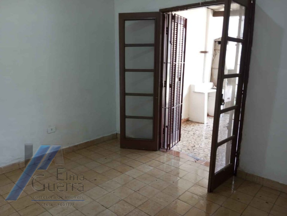 Casa à venda com 2 quartos, 100m² - Foto 13