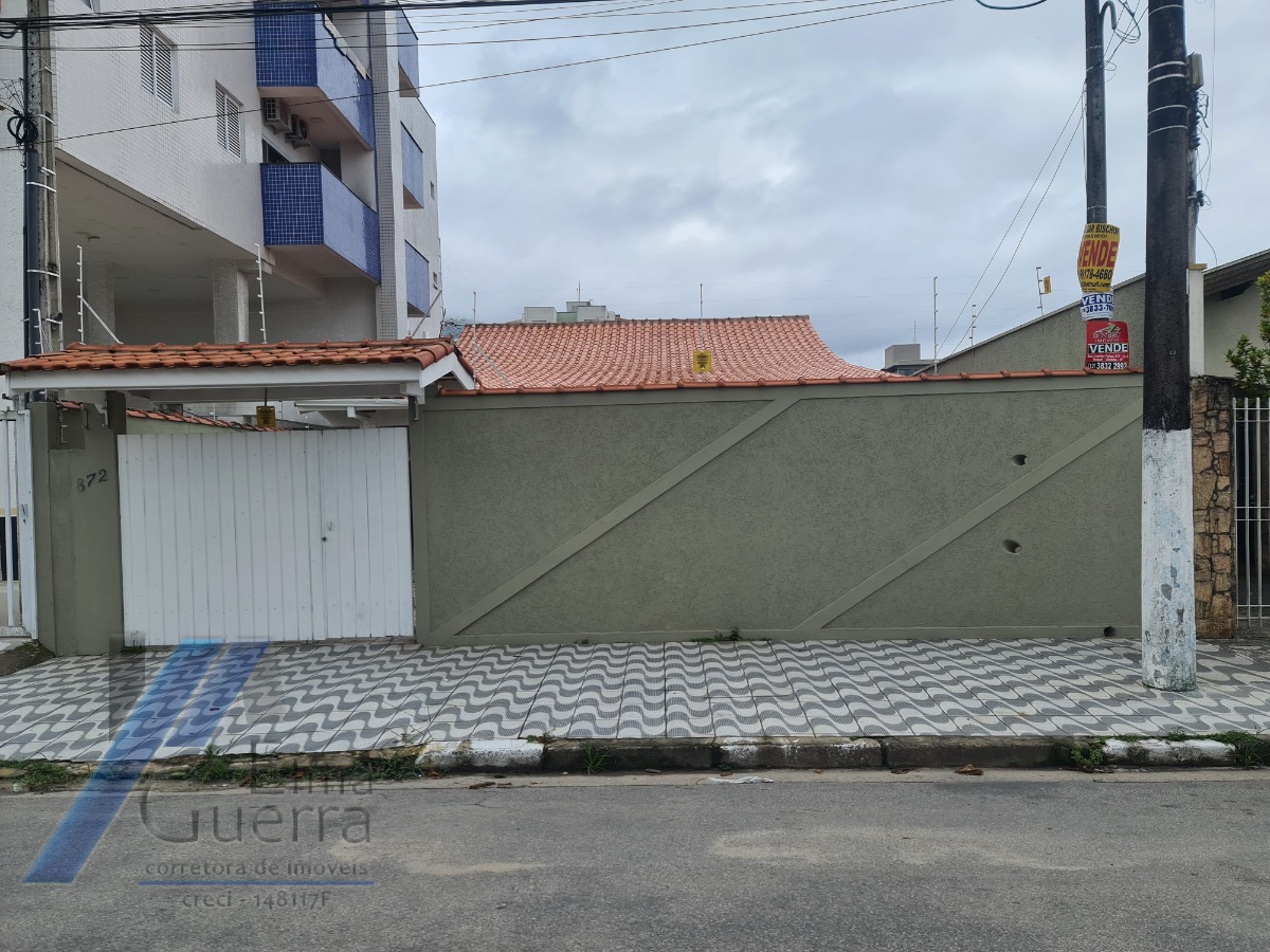 Casa à venda e aluguel com 2 quartos, 120m² - Foto 2