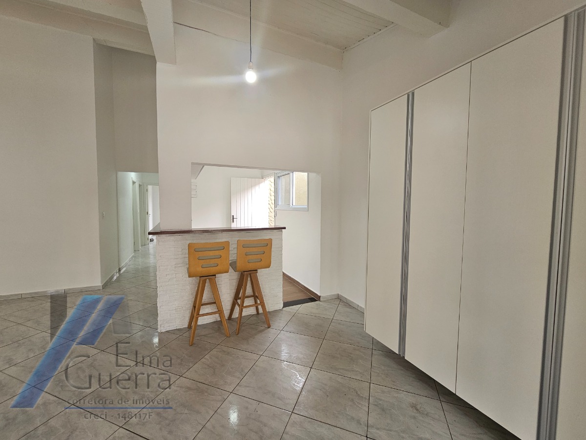 Casa à venda e aluguel com 2 quartos, 120m² - Foto 32