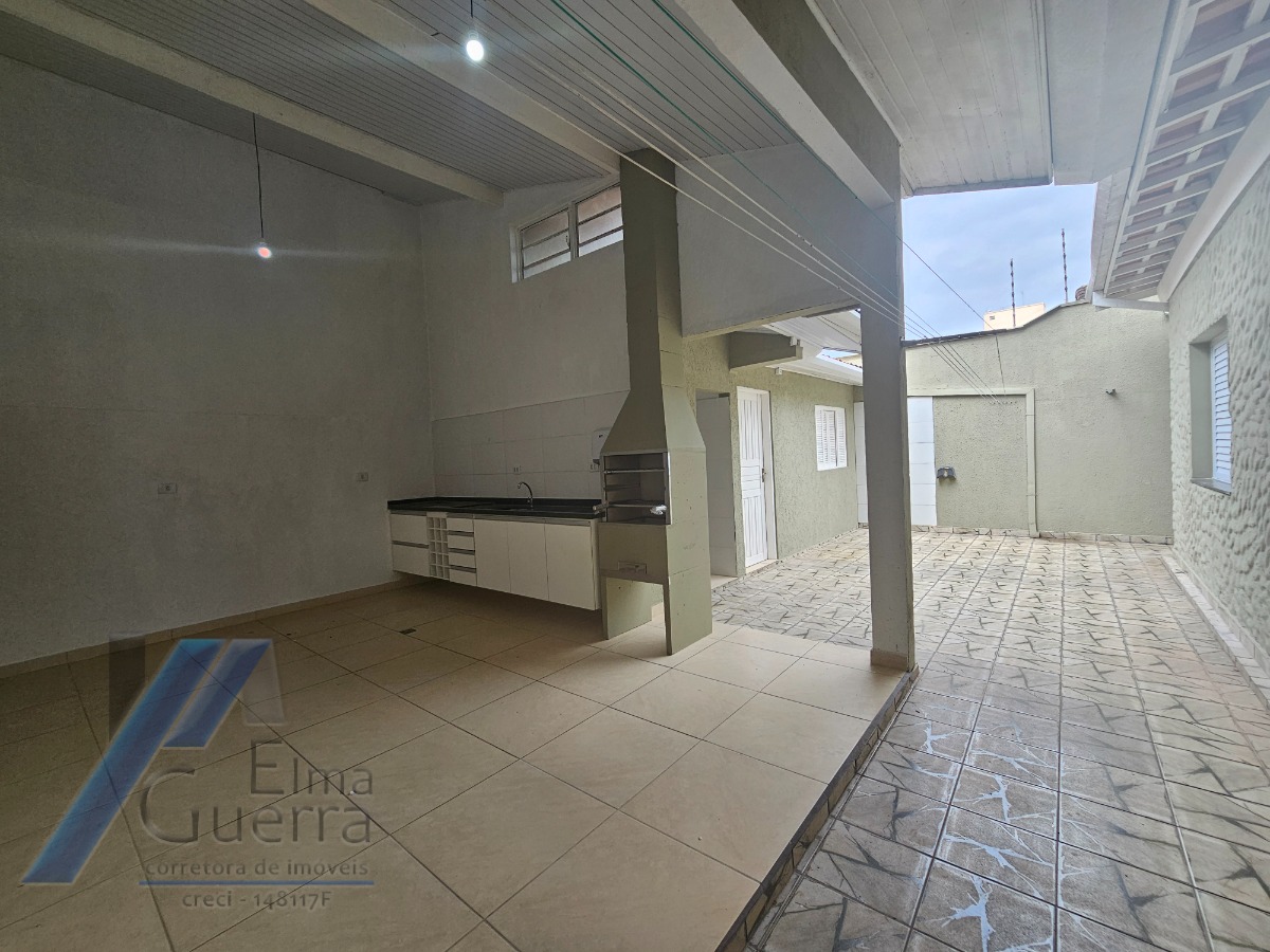 Casa à venda e aluguel com 2 quartos, 120m² - Foto 18