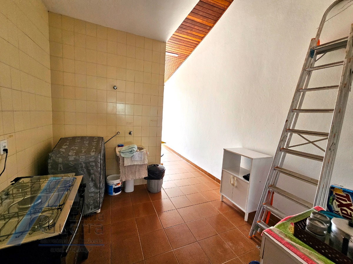 Casa à venda com 3 quartos, 280m² - Foto 48