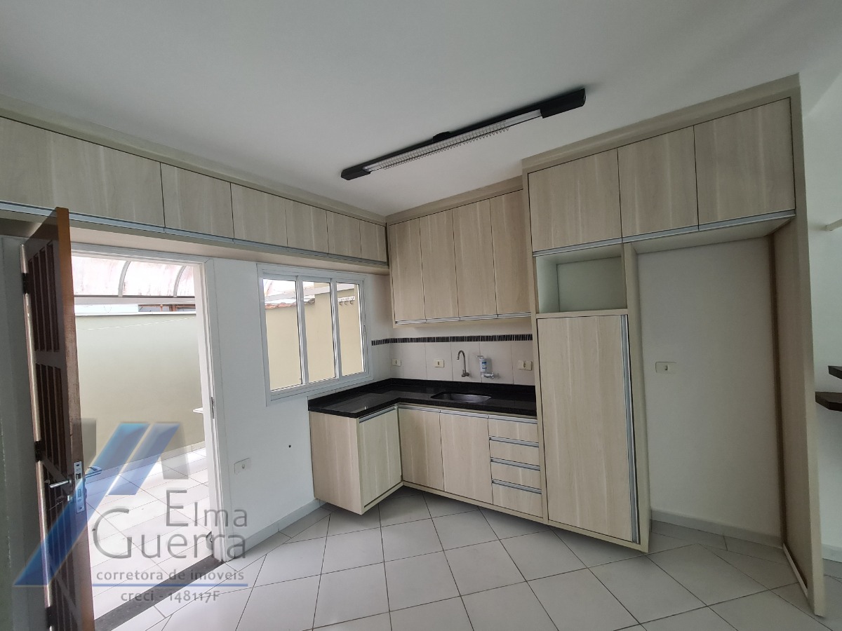 Casa à venda com 2 quartos, 80m² - Foto 14