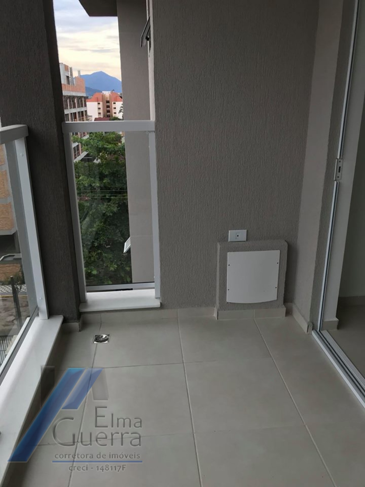 Apartamento à venda com 2 quartos, 75m² - Foto 24