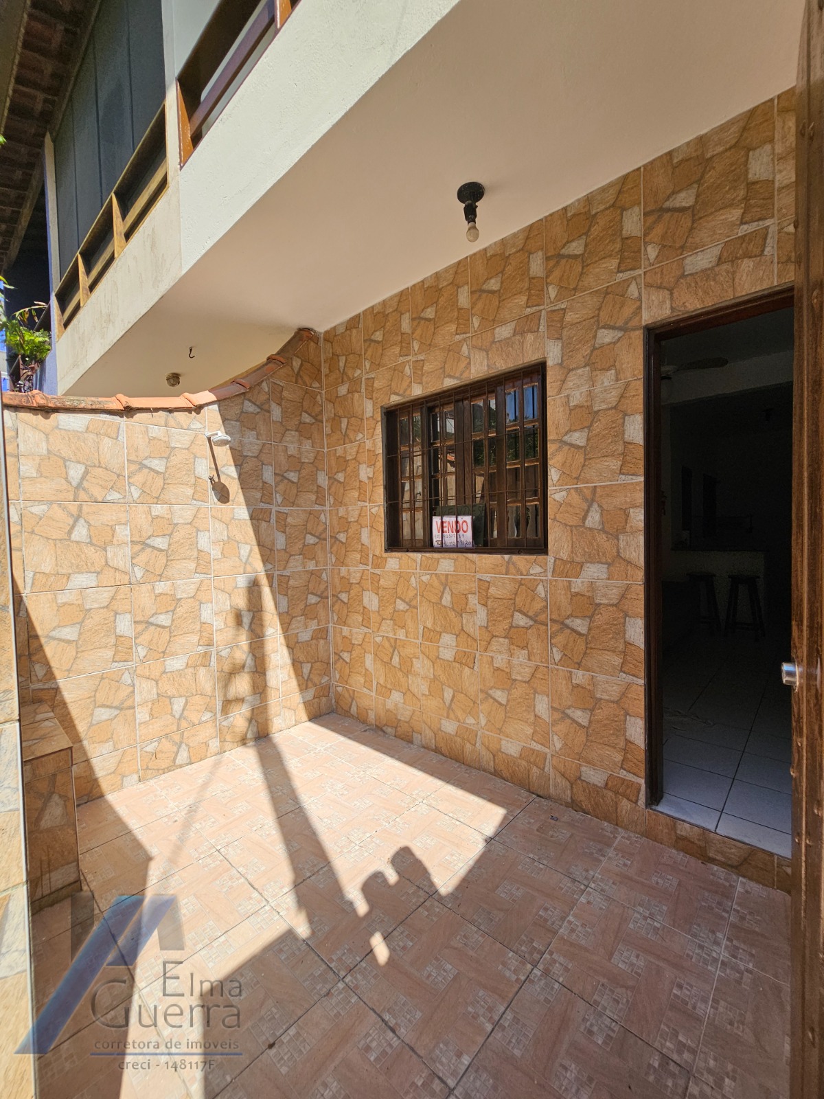 Casa à venda com 2 quartos, 50m² - Foto 2