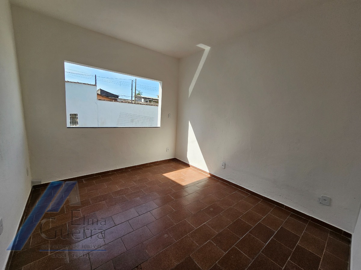 Casa à venda com 2 quartos, 80m² - Foto 26