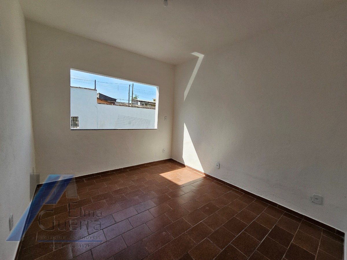 Casa à venda com 2 quartos, 80m² - Foto 27