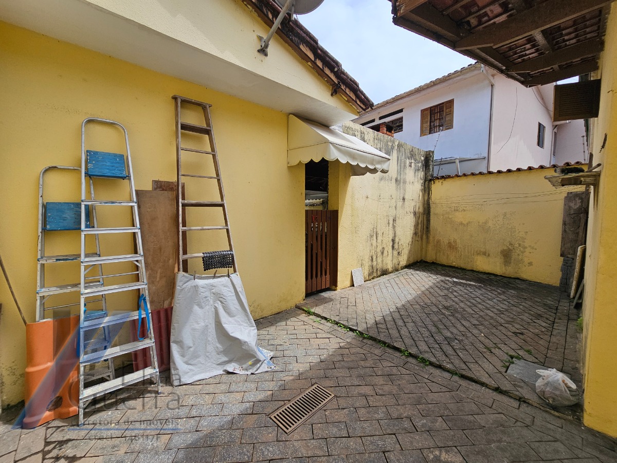 Casa à venda com 2 quartos, 150m² - Foto 25