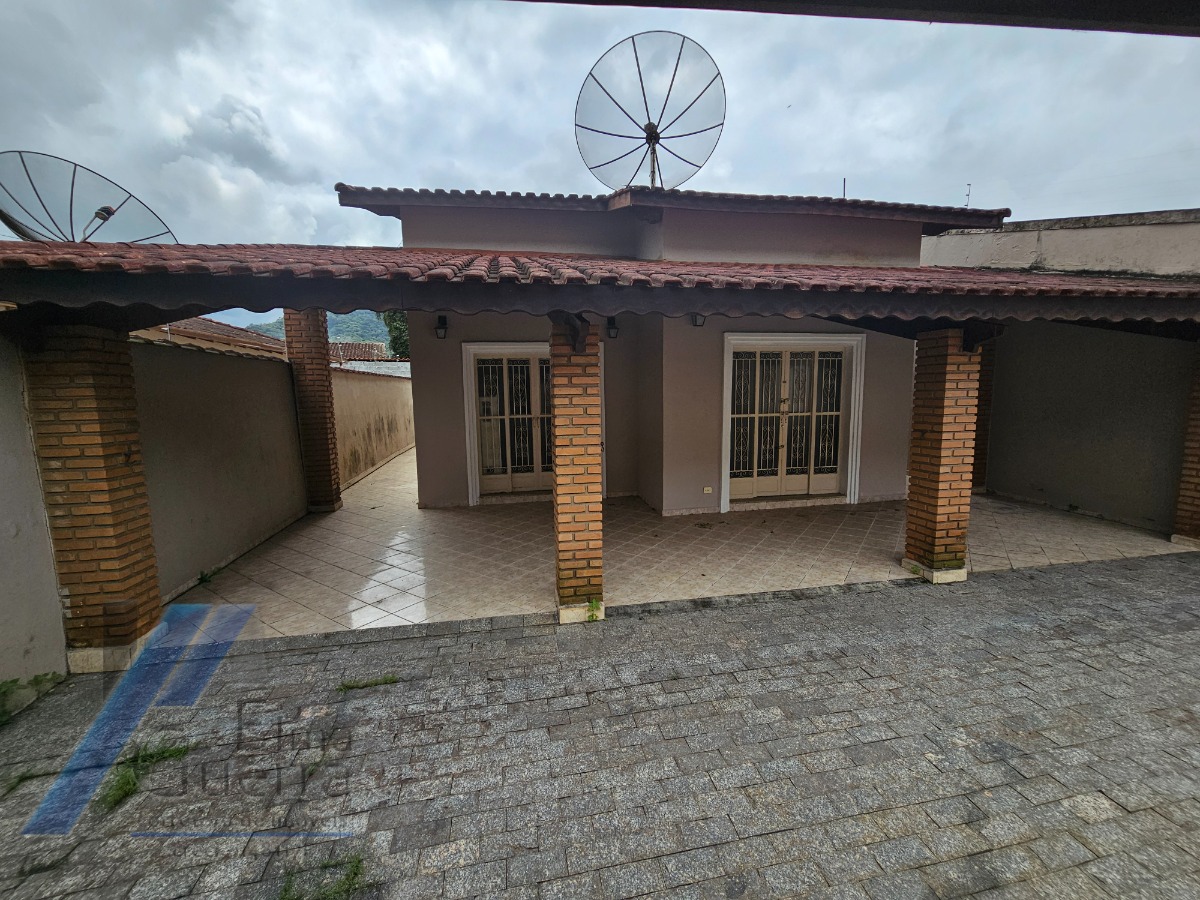 Casa à venda com 3 quartos, 80m² - Foto 14