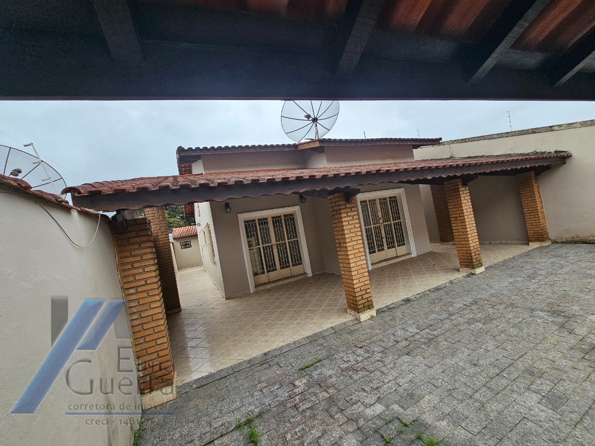 Casa à venda com 3 quartos, 80m² - Foto 4