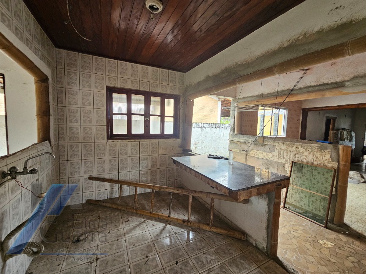 Casa à venda com 6 quartos, 280m² - Foto 22