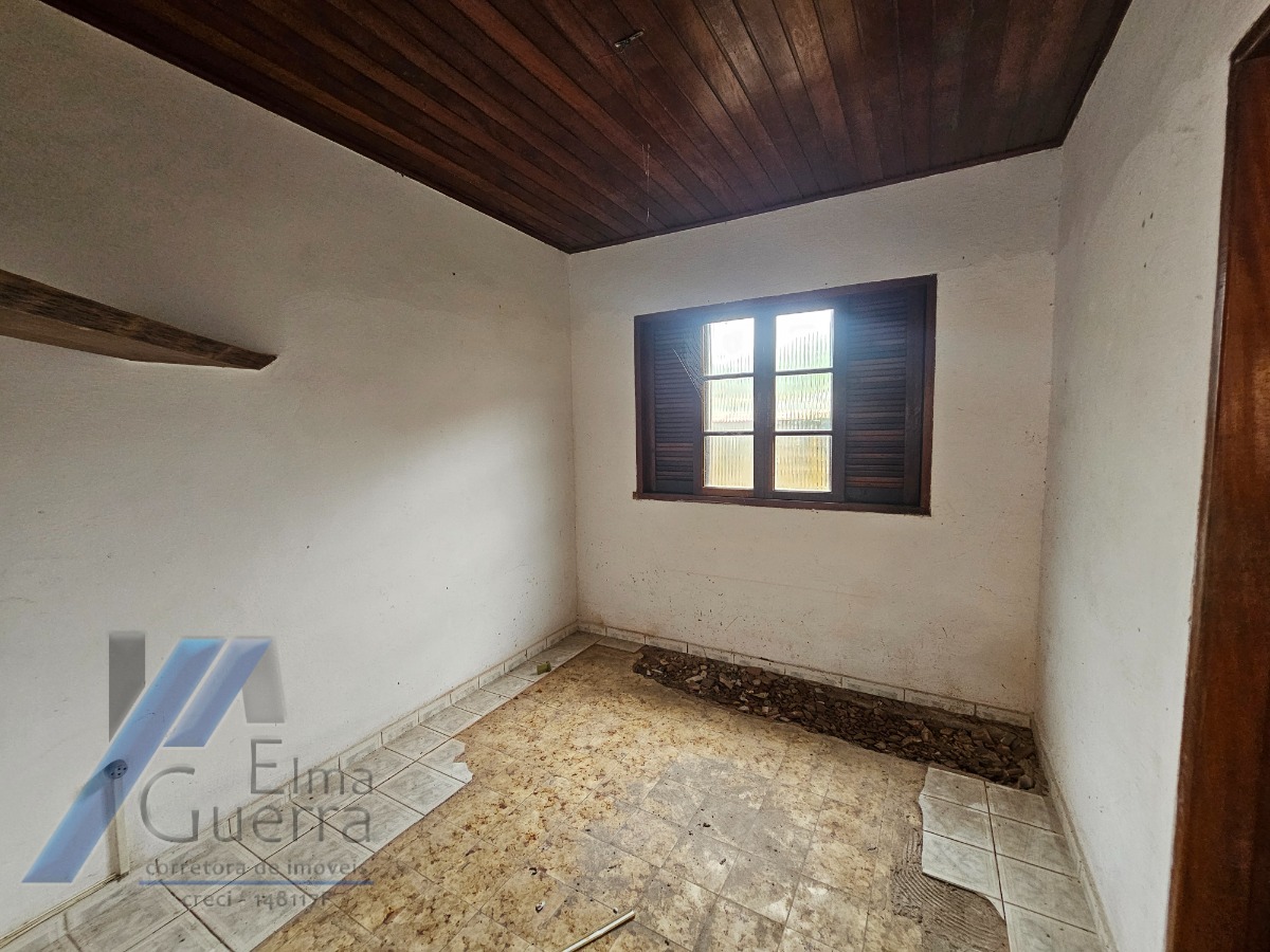 Casa à venda com 6 quartos, 280m² - Foto 23