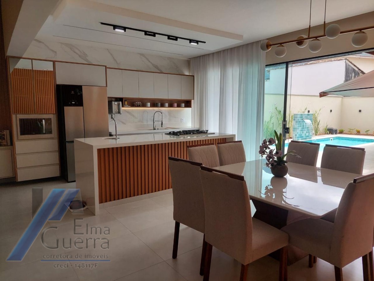 Casa à venda com 4 quartos, 220m² - Foto 14