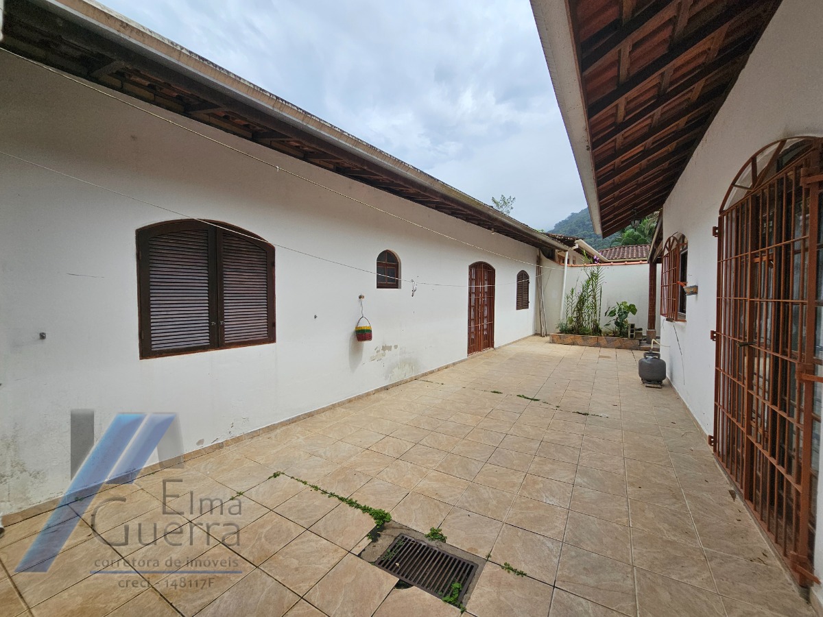 Casa à venda com 3 quartos, 92m² - Foto 12