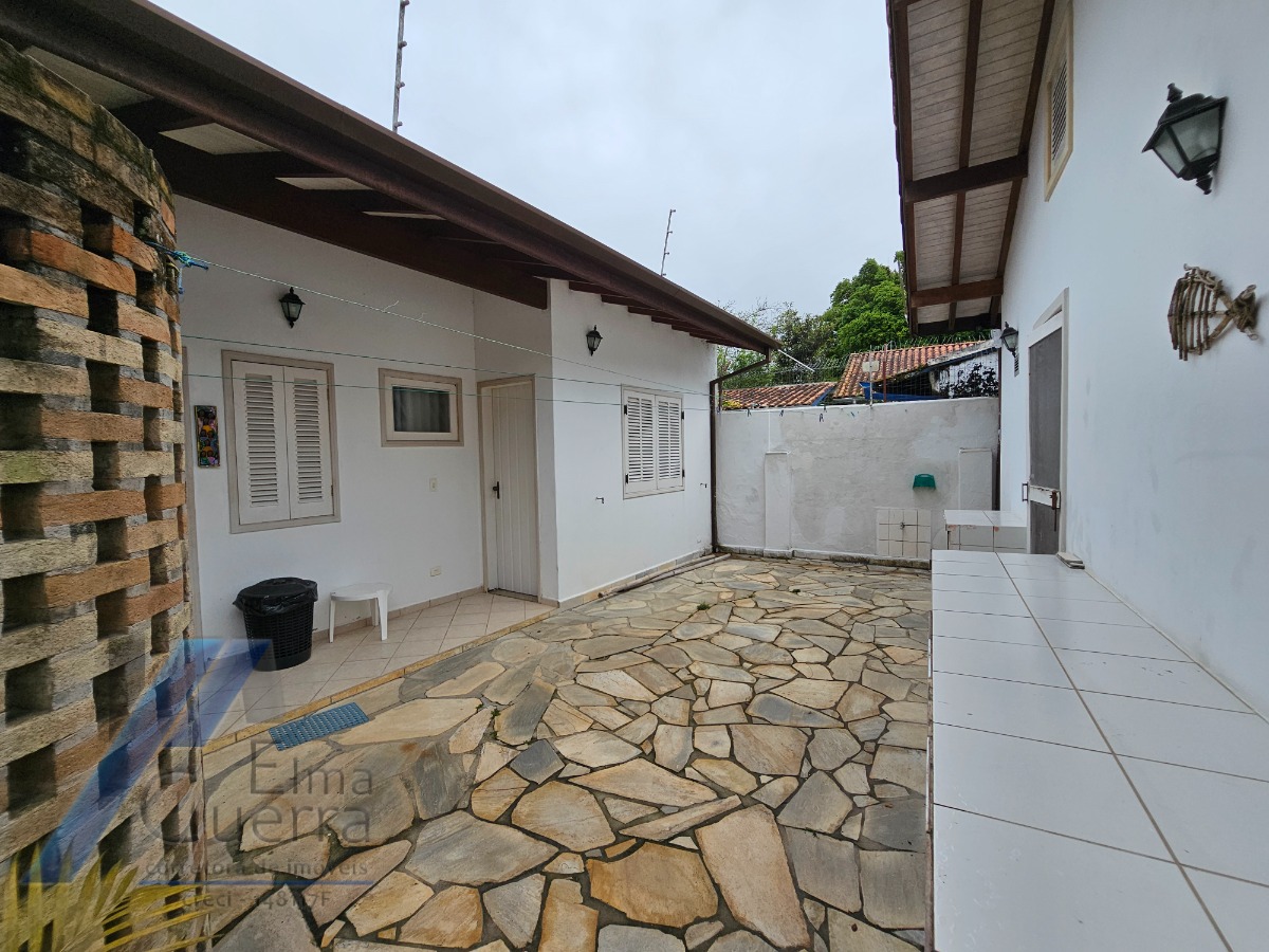 Casa à venda com 5 quartos, 155m² - Foto 19