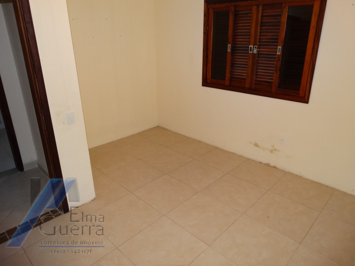 Casa à venda com 3 quartos, 220m² - Foto 26