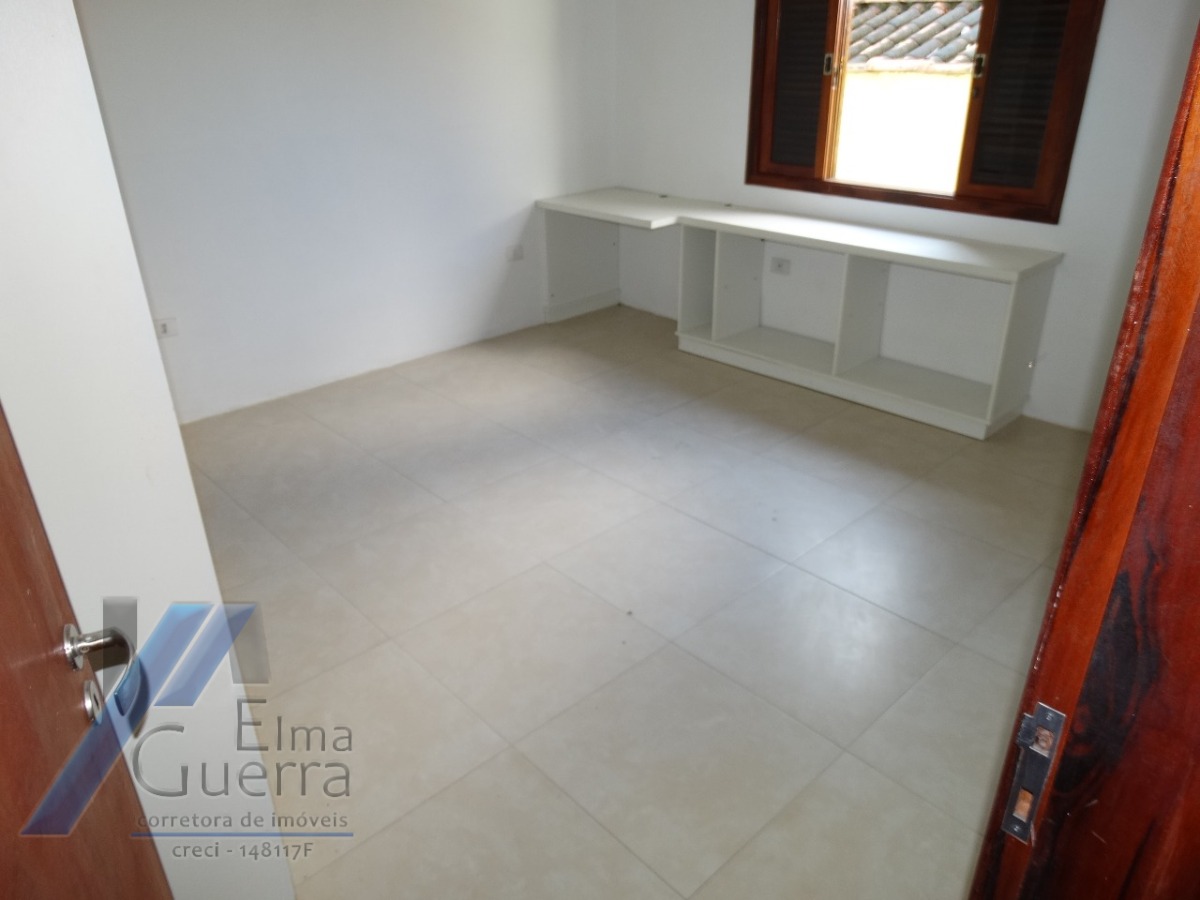 Casa à venda com 3 quartos, 220m² - Foto 21