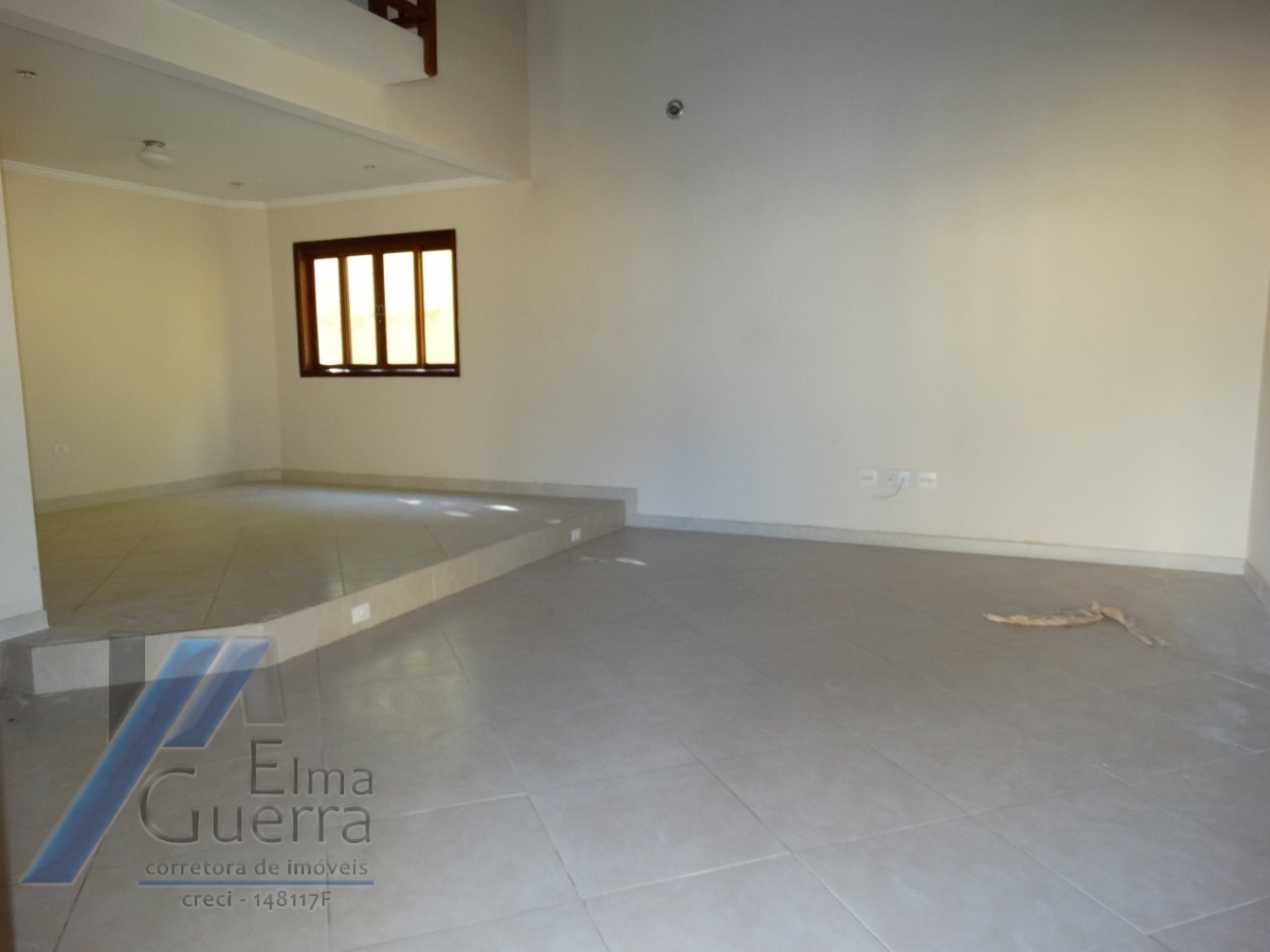 Casa à venda com 3 quartos, 220m² - Foto 11