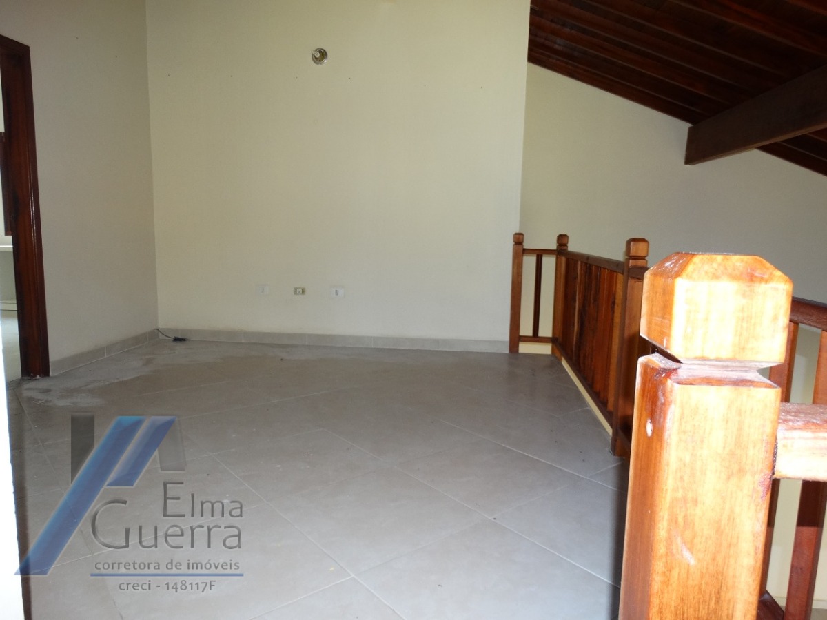 Casa à venda com 3 quartos, 220m² - Foto 18