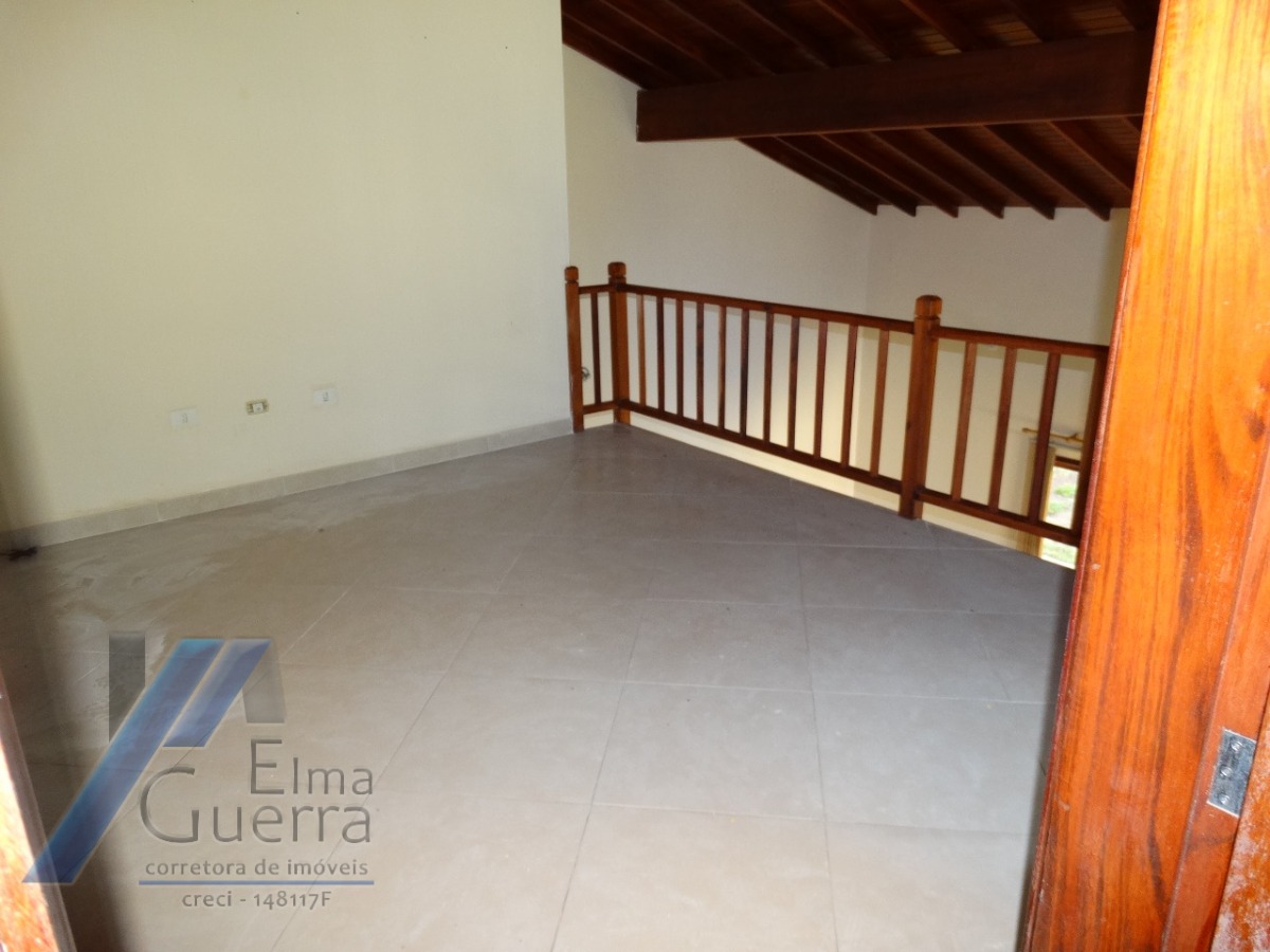 Casa à venda com 3 quartos, 220m² - Foto 17