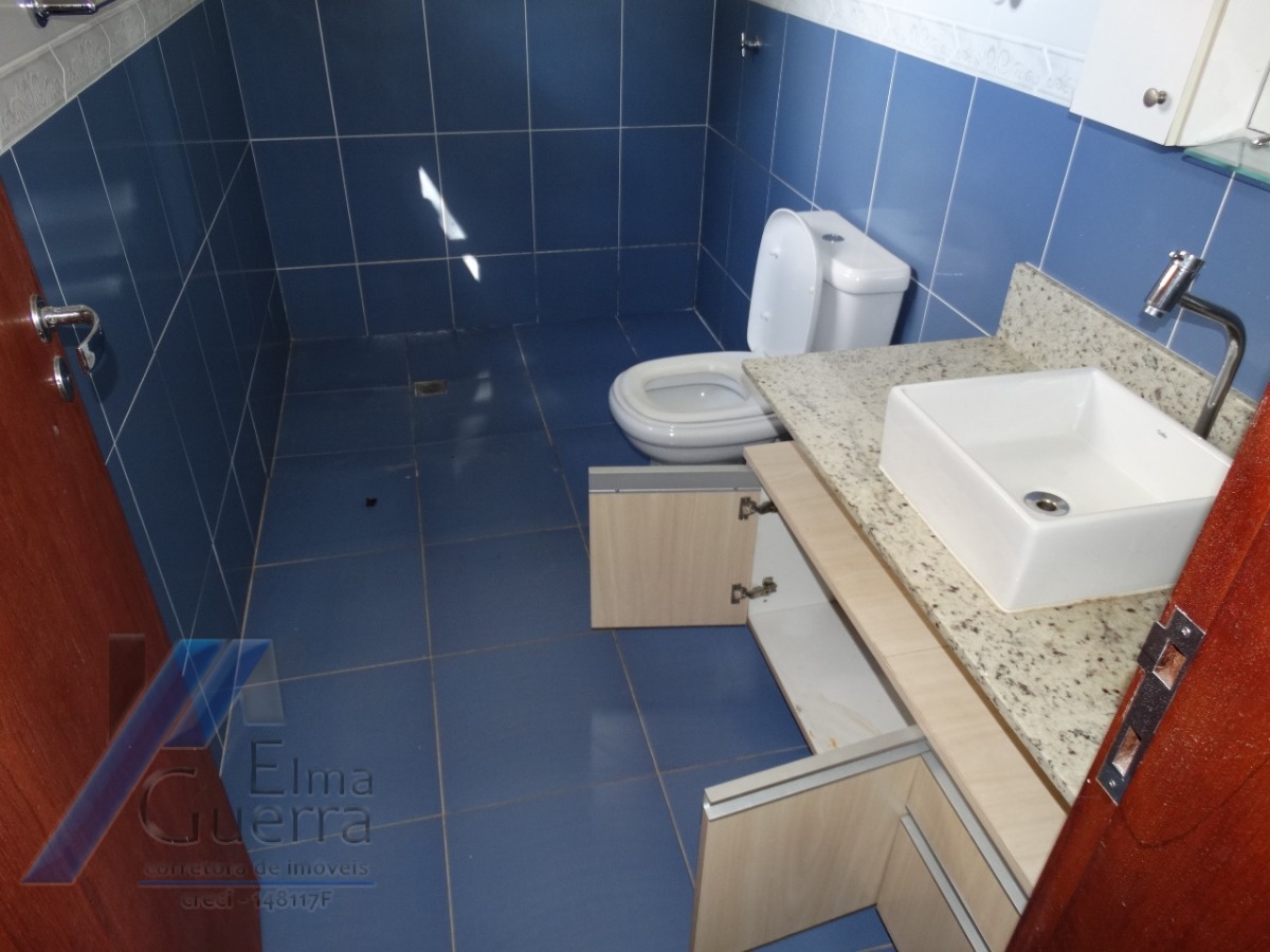 Casa à venda com 3 quartos, 220m² - Foto 27