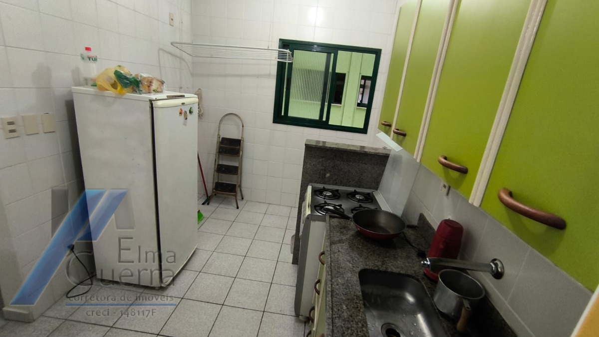 Apartamento à venda com 2 quartos, 70m² - Foto 17