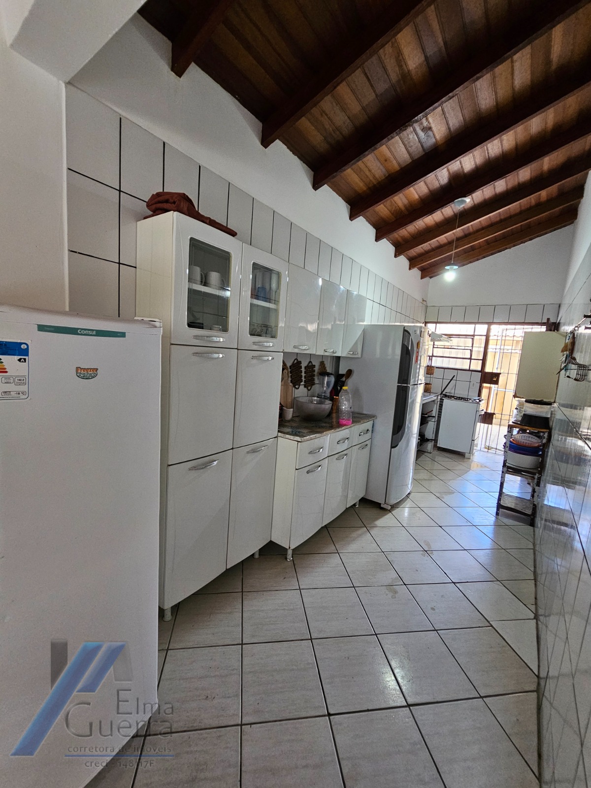 Casa à venda com 3 quartos, 220m² - Foto 13