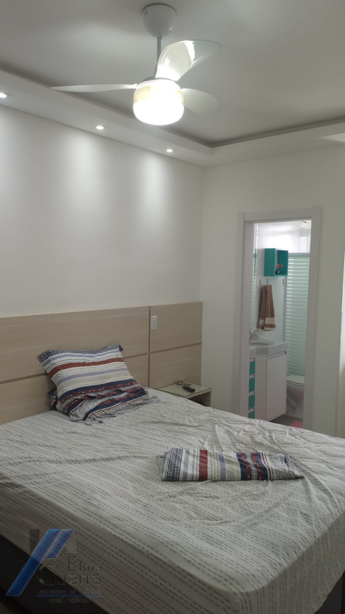 Apartamento à venda com 2 quartos, 75m² - Foto 25