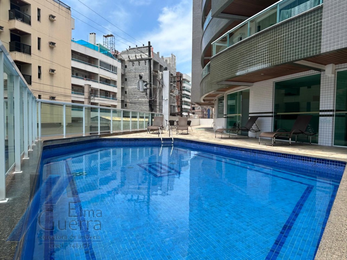 Apartamento à venda com 4 quartos, 226m² - Foto 1