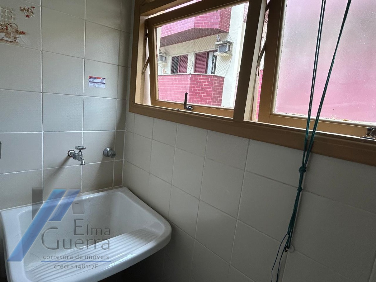 Apartamento à venda com 2 quartos, 64m² - Foto 24