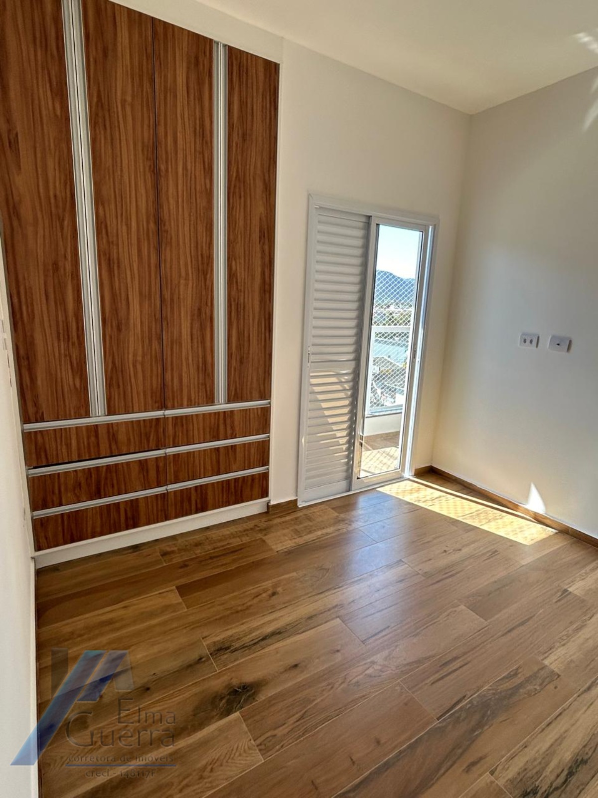 Apartamento à venda com 2 quartos, 75m² - Foto 17