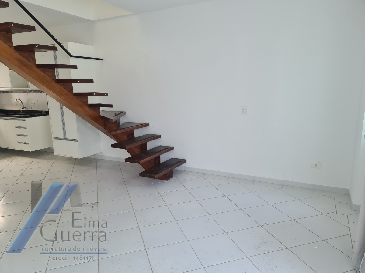 Casa à venda com 2 quartos, 80m² - Foto 5