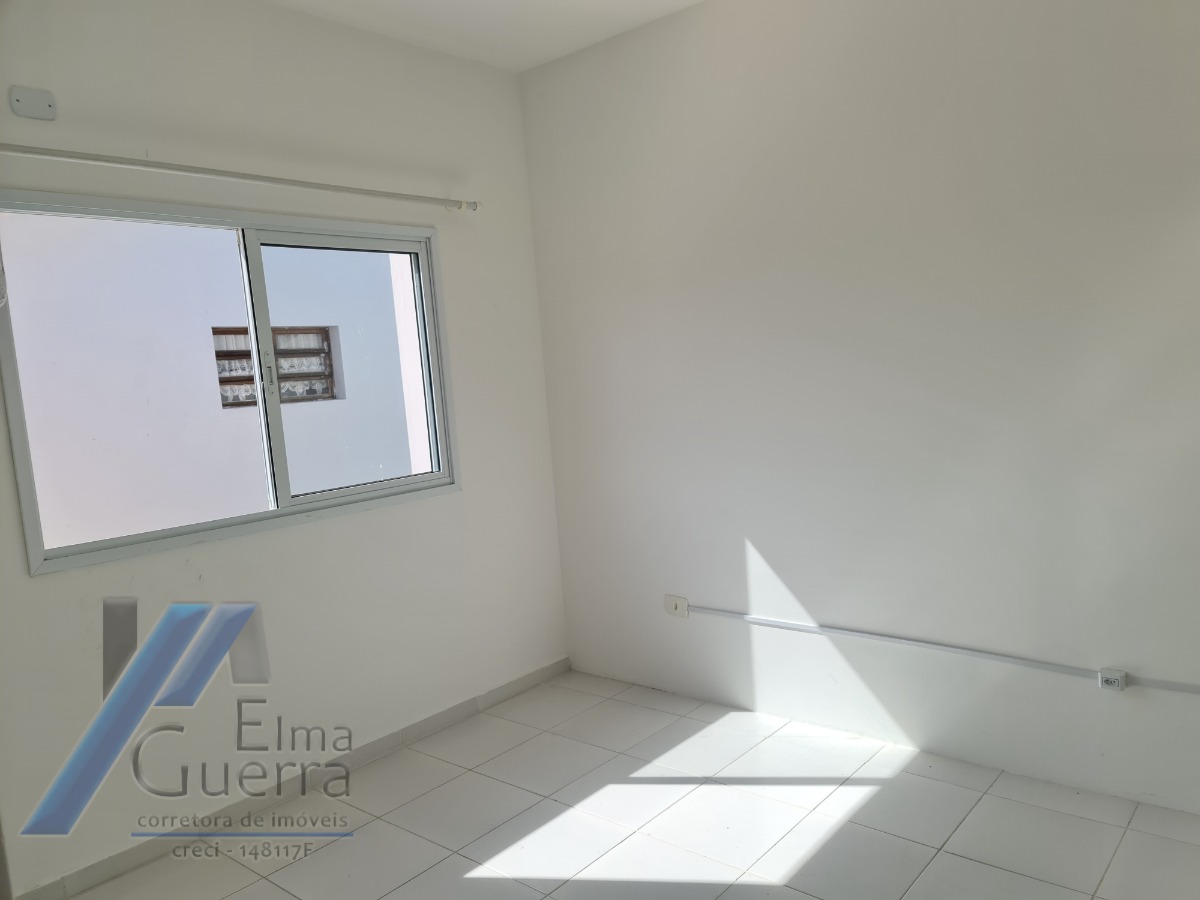 Casa à venda com 2 quartos, 80m² - Foto 17