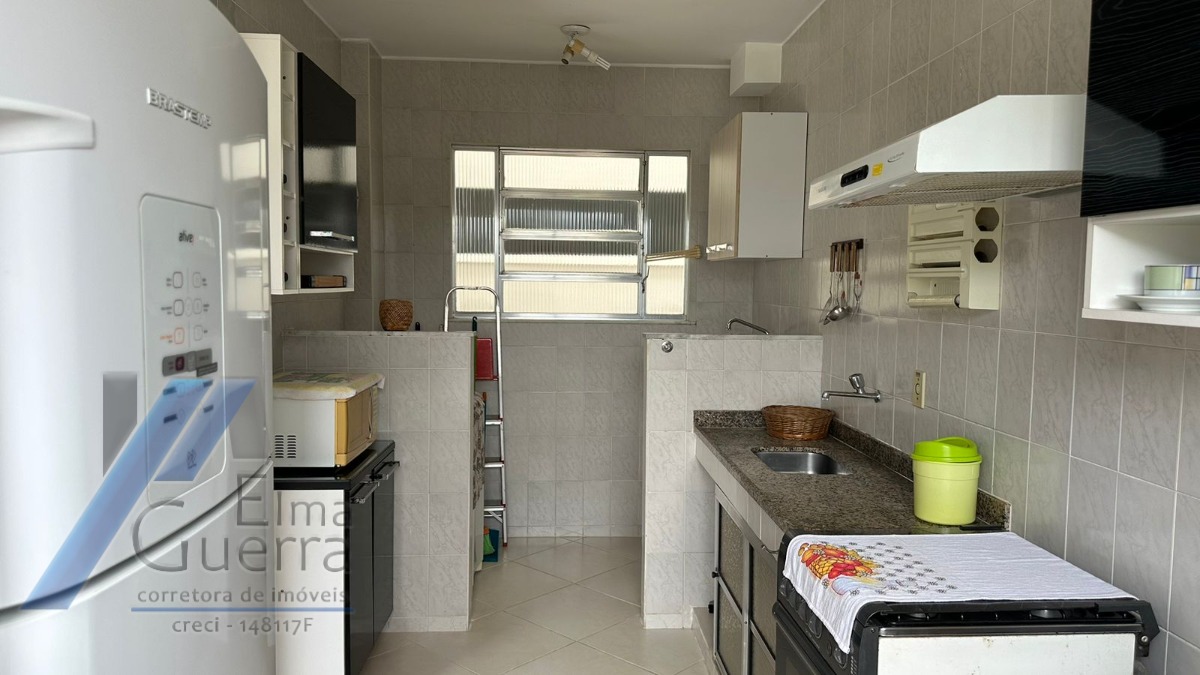 Apartamento à venda com 2 quartos, 70m² - Foto 12