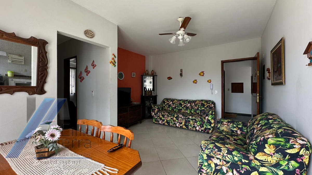 Apartamento à venda com 2 quartos, 70m² - Foto 9