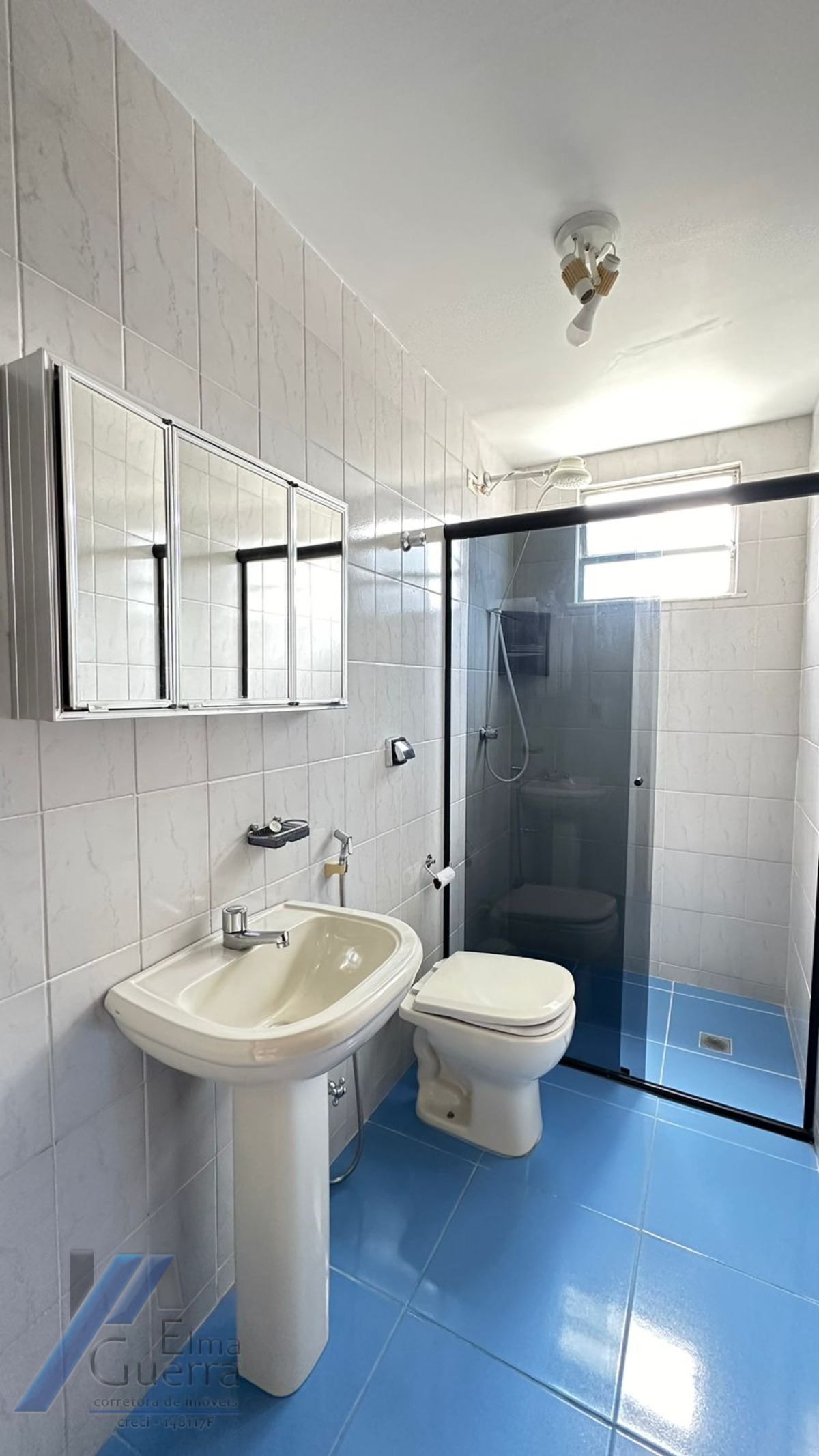 Apartamento à venda com 2 quartos, 70m² - Foto 17