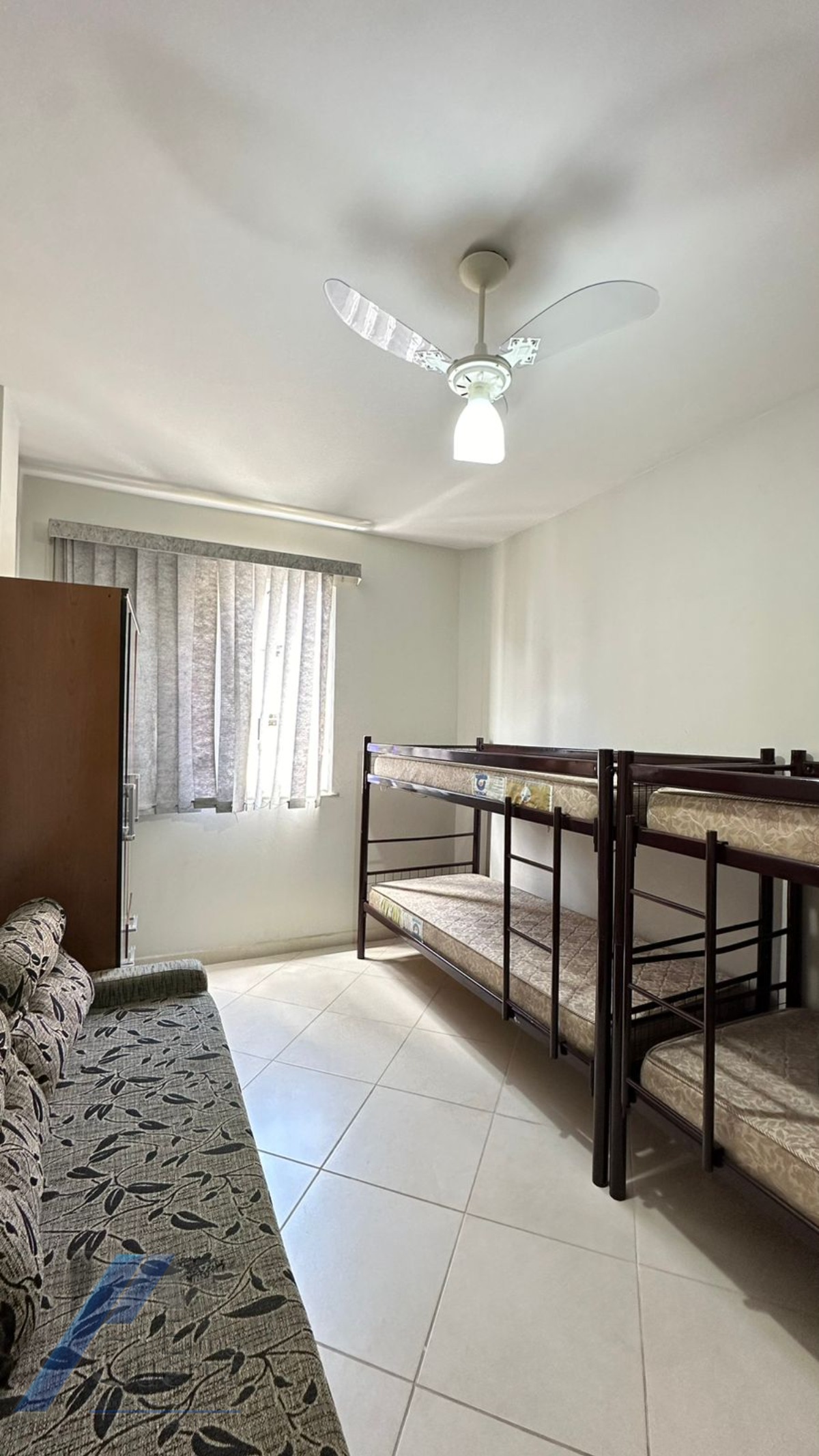 Apartamento à venda com 2 quartos, 70m² - Foto 19