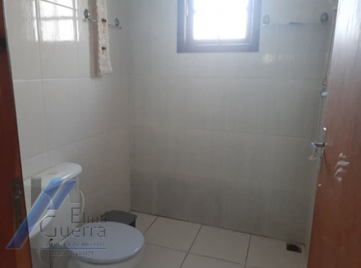 Casa à venda com 2 quartos, 80m² - Foto 17